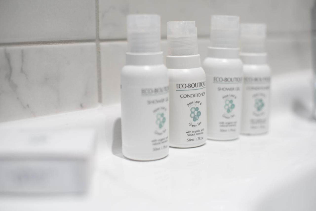 Capital Sloane Street Studio With Balcony Лондон Екстериор снимка