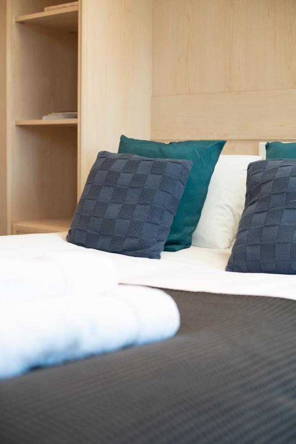 Capital Sloane Street Studio With Balcony Лондон Екстериор снимка